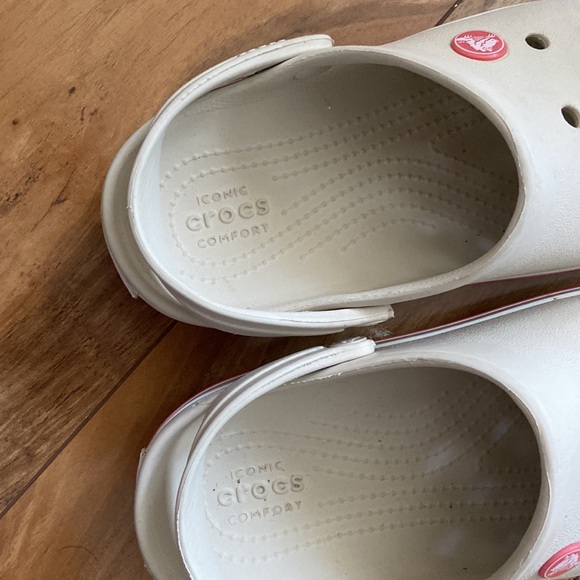 Girls Crocs - Picture 4 of 4